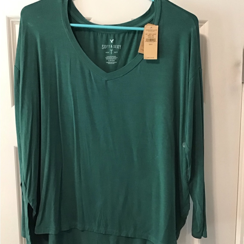 American Eagle soft T